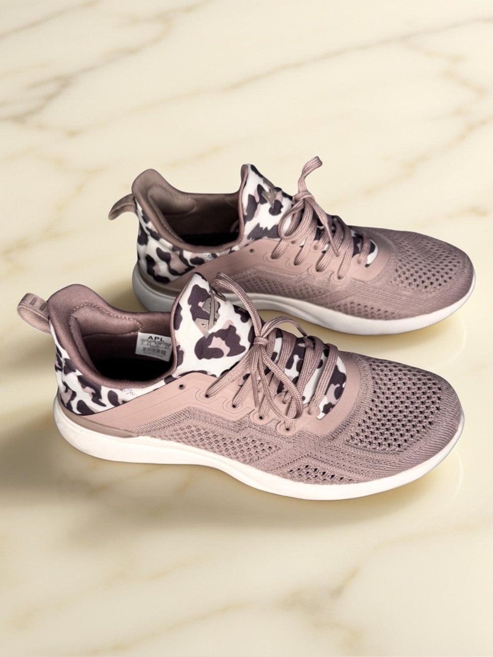 APL Women’s Techloom Sneaker Size 9 color-way almond & leopard,adorable EUC